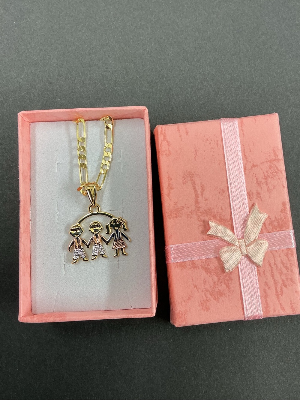 18K Gold filled Family kids 2 boy's 1 girls Pendant 23" Necklace -